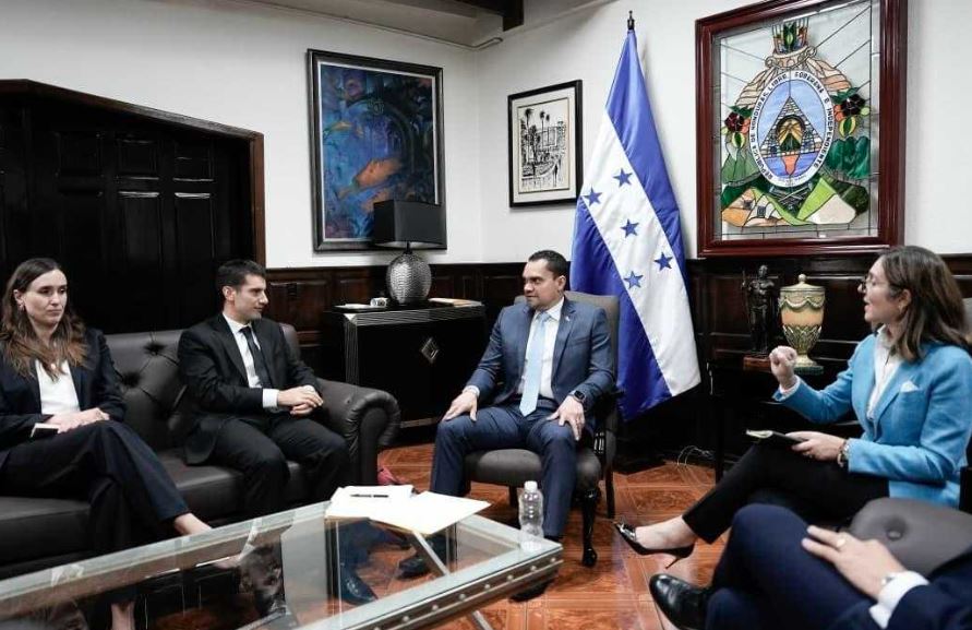 Congreso aborda con calificadora internacional S&P avances legislativos y económicos cdpp 16