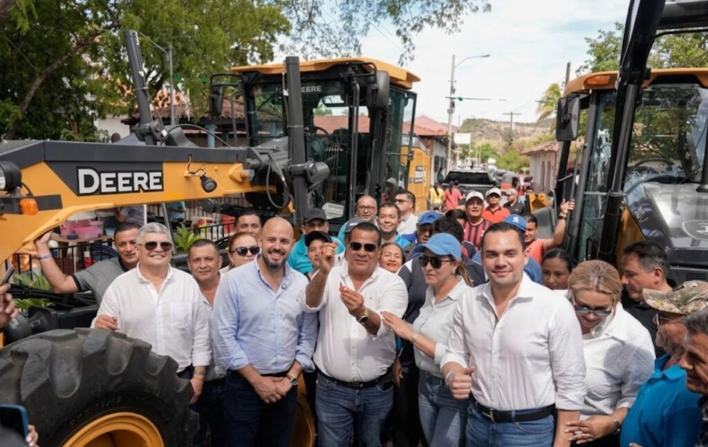 Productores de Goascorán celebran entrega de maquinaria de parte de Congreso y Gobierno shdspm